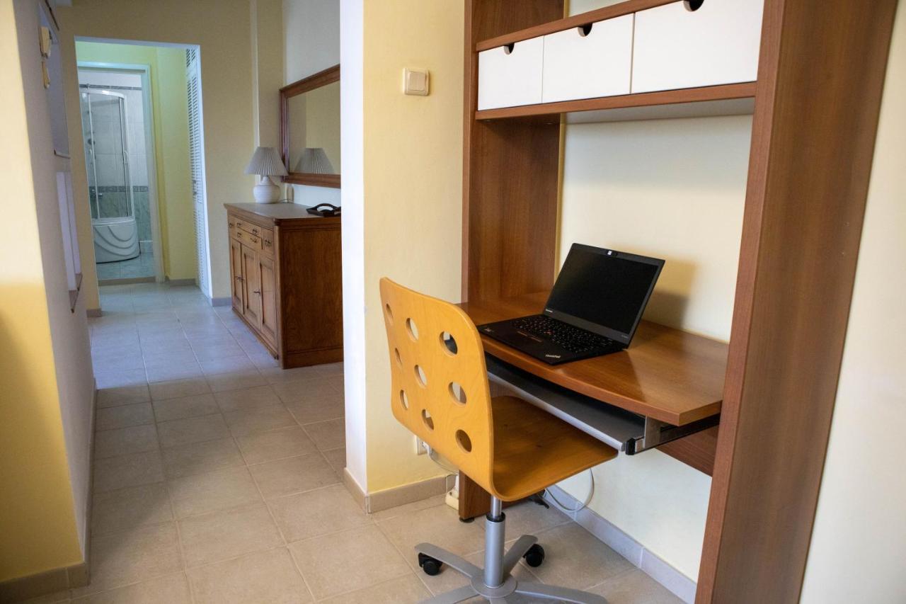 Oak Apartment - Piata Victoriei Bukarest Exteriör bild